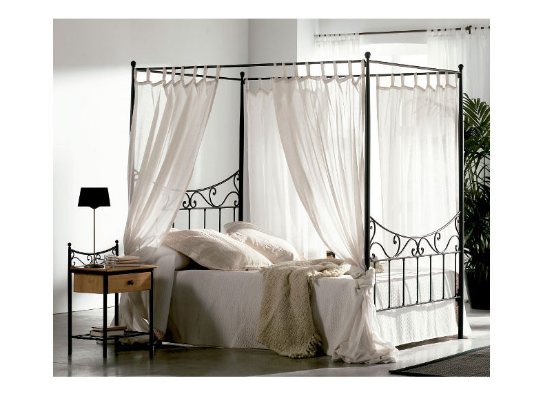 Cama con dosel de forja en Valencia - Muebles Intermobel